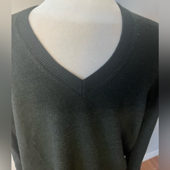 NWOT Joseph Aboud Extra Fine Merino Wool Sweater! - Picture 3 of 7